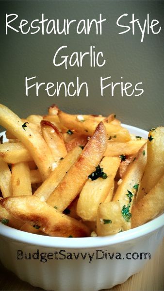 Restaurant Style Garlic French Fries Recipe - Budget Savvy Diva Ramadan Treats, Garlic French Fries, French Fries Recipe, Loaded Fries, Salad Pasta, Fries Recipe, Garlic Fries, French Fry, Dinner Sides