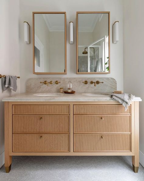 Wood Bathroom Vanity Ideas, Natural Wood Vanity Bathroom, Natural Wood Bathroom, Natural Wood Bathroom Vanity, Wooden Bathroom Vanity, Bathroom Vanity Ideas, Contemporary Home Interior, Natural Bathroom, Timeless Bathroom