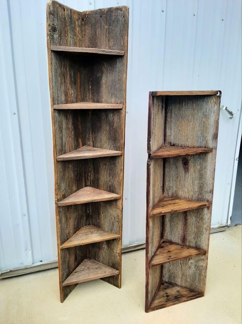 Western House Ideas, Taxidermy Shop, Wood Corner Cabinet, Creative Shelving, Blue Crib, Western Bedroom Decor, Wood Furniture Plans, Fabric Crafts Diy, Pallet Projects Furniture