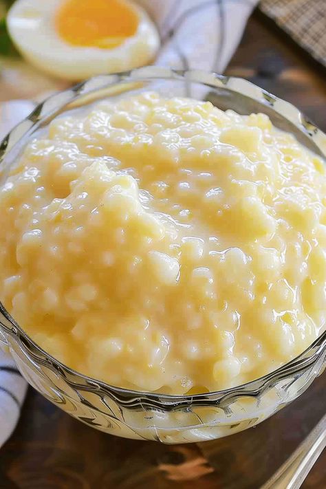 Slow Cooker Tapioca Pudding Tapioca Recipes, Pudding Desserts Recipes, Dessert Thermomix, Tapioca Pudding, Crock Pot Desserts, Creme Dessert, Slow Cooker Desserts, Dessert Aux Fruits, Pudding Desserts