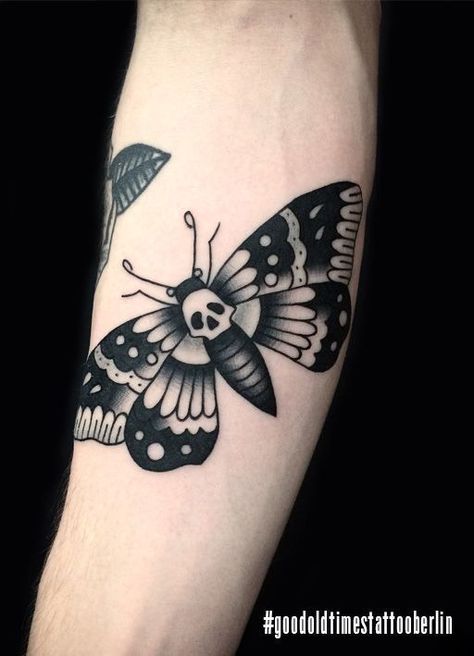 Elbow Pit Tattoo, Moth Tattoo Traditional, Shin Tattoo, Traditional Tattoo Inspiration, American Traditional Tattoo Ideas, Traditional Tattoo Ideas, Bug Tattoo, Elbow Tattoos, Inspiration Tattoo