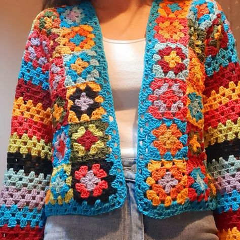 #etsy #etsyseller #grannysquare #grannysquarescardigan #crochet #crochetbag #crochetcardigan #crochetcoat #knitting #motif #cardigan #grannysquarecoat #knittingbag #crochetsweater #crochetbalaclava #oversizecardigan #afgancardigan #knittingcardigan #summerbag #colorfulcardigan #handmade #womencardigan #bohemianstyle #bigsizecardigan Jaket Crochet, Crochet Wear, Crochet Jacket Pattern, Crochet Baby Cardigan, Rainbow Crochet, Crochet Square Patterns, Square Crochet, Crochet Jacket, Granny Square Crochet Pattern