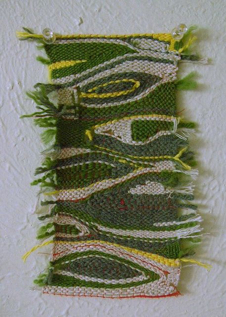 Green Weaving, Abstract Weaving, Mini Weaving, Pin Weaving, Weaving Loom Diy, Peg Loom, Simple Pins, Textile Fiber Art, Weaving Loom