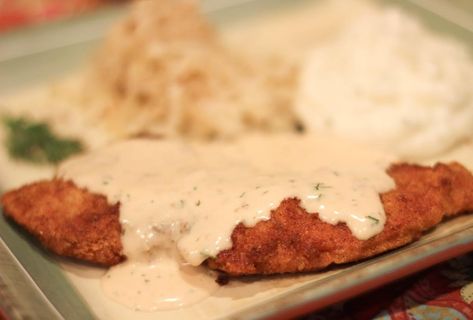 This is so good! It's a classic dish originating in Austria, but it's popular in Germany and the Bavarian region as well. The pork is so tender and perfectly flavored with the wonderful dill sauce. Baked Desserts Easy, Sauce For Pork, Pork Schnitzel Recipe, Dipping Sauce Recipes, Pork Sirloin Roast, Best Pork Chop Recipe, Schnitzel Recipes, Pork Sauce, Creamy Dill Sauce