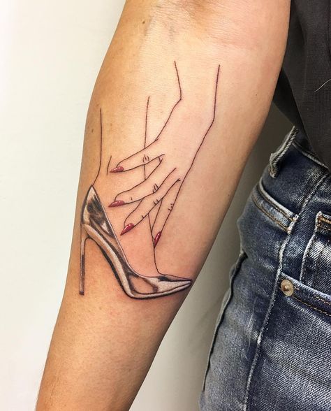 5,971 Likes, 97 Comments - Shannon Perry (@shannoneperry) on Instagram: “Last one done in LA! Thanks for getting tattooed, and special thanks to @kanextattoo for being a…” High Heel Tattoo, Heels Tattoo, Heel Tattoo, High Heel Tattoos, Heel Tattoos, Modern Art Tattoos, Inner Forearm Tattoo, Crow Tattoo, Inner Forearm