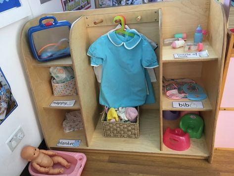 Baby clinic role play area Hospital Role Play, Early Excellence, Role Play Shop, Role Play Ideas, Room Revamp, Role Play Areas, Early Years Classroom, Nursery Activities, Play Shop