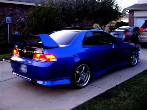 2001 Honda Prelude with a WRX/EVO carbon fiber spoiler. I want this car, just like this. Prelude Honda, Honda Accord Custom, Cars Honda, 2001 Honda Prelude, Car Community, Carbon Fiber Spoiler, Slammed Cars, Car Life, Car Things