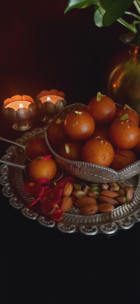 Gulab Jamun a India sweet dish🥣 food pic📸 Gulab Jamun Aesthetic, Ganesha Temple, Food Graphics, Food Pic, Sweet Dish, Gulab Jamun, Desi Aesthetics, Indian Desserts, Indian Sweets