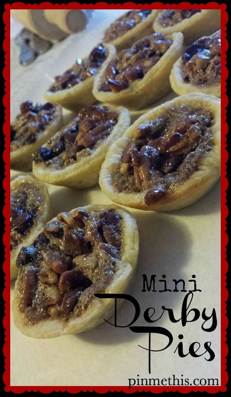 Mini Derby Pie Recipe, Mini Derby Pie, Derby Desserts Kentucky, Derby Day Desserts, Easy Kentucky Derby Food, Kentucky Derby Desserts Easy, Derby Pie Recipe Kentucky, Derby Dessert Ideas, Derby Day Recipes