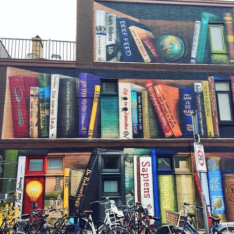 Dutch Artists Paint Giant Bookcase On An Apartment Building Featuring Residents' Favorite Books Book Mural, Paint Books, Mid Century Books, Visual Illusion, Large Mural, Colossal Art, Kunst Inspiration, Religious Books, Dutch Artists