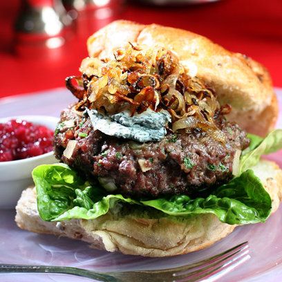 Venison & Shallot Burger . dinner . Deer Burger Recipes, Shallot Recipes, Venison Burgers, Deer Recipes, Ground Venison, Best Burger Recipe, Crispy Shallots, Deer Meat Recipes, Venison Recipes