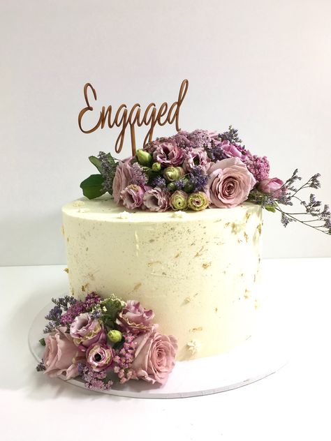 Special engagement Engagement Cake Images, Mr Mrs Cake Toppers, Cake Lettering, Engagement Cake Toppers, Happy Engagement, Love Cake Topper, Personalized Wedding Cake Toppers, Engagement Cakes, Pics Ideas