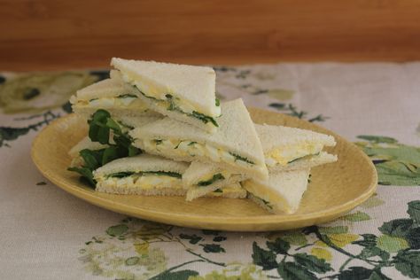 Egg and Watercress Sandwiches --- made great with Easter Eggs! Watercress Sandwich, Cucumber Tea Sandwiches, Tea Sandwich, Tea Sandwiches Recipes, Croissant Sandwich, Appetizer Sandwiches, Cucumber Sandwiches, Tea Sandwiches, Watercress