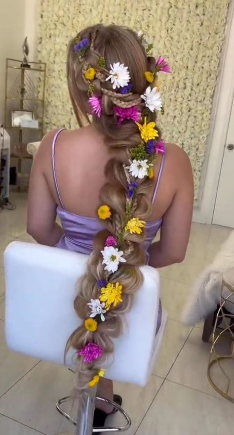 Tangled Rapunzel Hair, Rapunzel Wedding Theme, Rapunzel Wedding Dress, Rapunzel Outfit, Rapunzel Braid, Rapunzel Wedding, Tangled Wedding, Rapunzel Costume, Rapunzel Dress