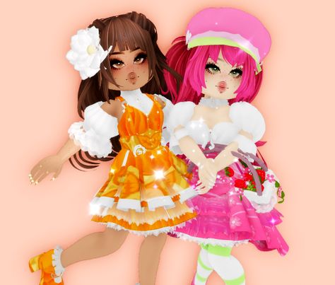 strawberry shortcake and orange blossom on royale high #royalehigh #royalehighfit Scarecrow Royale High Outfit, Orange U Glad Royale High, Royale High Cartoon Outfits, Orange Royale High Outfits, Royale High Orange You Glad, Orange You Glad Outfit, Royale High Sweet Like Candy, Strawberry Shortcake Royale High, Orange You Glad Royale High