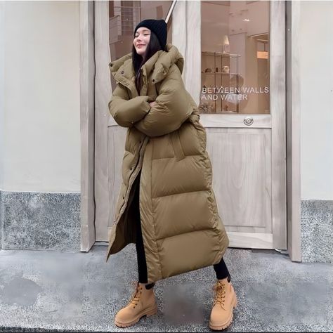 Winter Women's Down Jacket Long Over The Knee Parker Coat Thickened White Duck Down Jacket Fluffy Padded Jacket Women, Parka Coat Women, Long Winter Jacket, Mode Mantel, Fluffy Jacket, Winter Puffer Jackets, Snow Wear, Winter Trench Coat, Long Parka