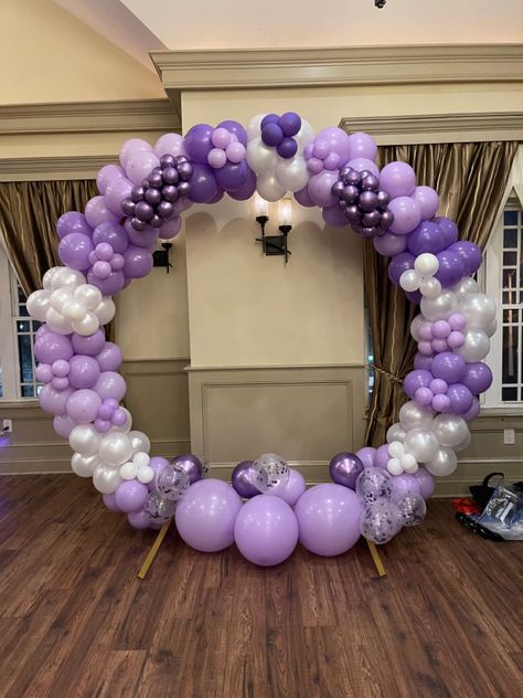 Silver And Purple Balloon Garland, Purple White Silver Balloon Garland, Balloon Arch Purple, Lavender Party Decorations Ballons, Balloon Circles, Balloon Arch Photo Backdrop Purple, Purple Balloon Arch, Ballon Arch Light Purple, Pharmd Graduation