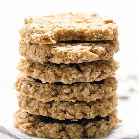 Oatmeal Cookies No Flour, Vegan Oatmeal Chocolate Chip Cookies, Oatmeal Applesauce Cookies, Applesauce Cookies, 3 Ingredient Cookies, Healthy Oatmeal Cookies, Vegan Oatmeal, Banana Oatmeal Cookies, Oatmeal Cookies Chewy