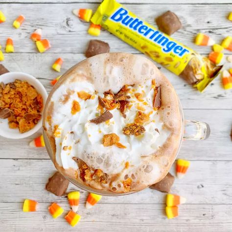 Butterfinger Hot Chocolate | Foodtalk Butterfinger Candy, Gluten Free Candy, Hot Chocolate Recipe, Hot Cocoa Mixes, Dessert Dips, Peanut Butter Lovers, Chocolate Recipe, Cheese Appetizers, Hot Chocolate Recipes