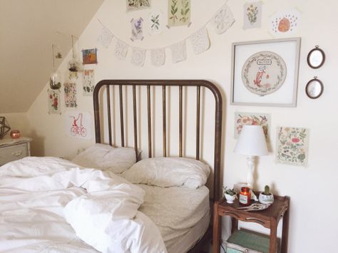 buzzflower: gloomy Saturday morning ft. my unmade bed Unmade Bed, Vintage Room Decor, Anne With An E, Couple Bedroom, Dreamy Room, Vintage Room, Cozy Room, Room Inspiration Bedroom, Aesthetic Bedroom