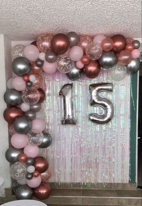 15th Birthday Decorations, Happy Birthday Decoration, Beautiful Happy Birthday, Surprise Birthday Decorations, Red Birthday Party, Birthday Decorations At Home, 18th Birthday Decorations, 17th Birthday Ideas, 16th Birthday Decorations