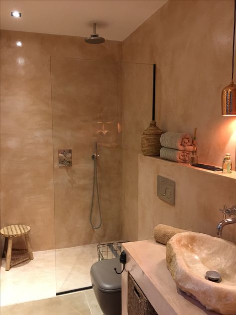 Cement Finish Bathroom, Bathroom With Stone, Earth Tone Bathroom, Cement Bathroom, Polished Cement, Bali Villa, Finished Bathrooms, Cement Floor, Stone Sink