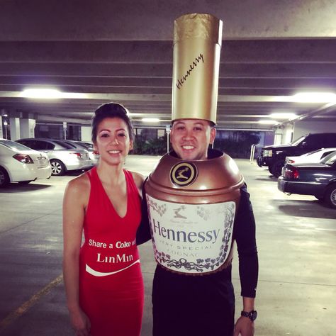 halloween, couple costumes, hennessy and coke, diy, bottle, costumes Halloween Whiskey, Bottle Costume, Homemade Costumes For Kids, Halloween Camping, Halloween Costumes 2016, Halloween Couples, Cheap Halloween Costumes, Halloween Couple, Couple Costume