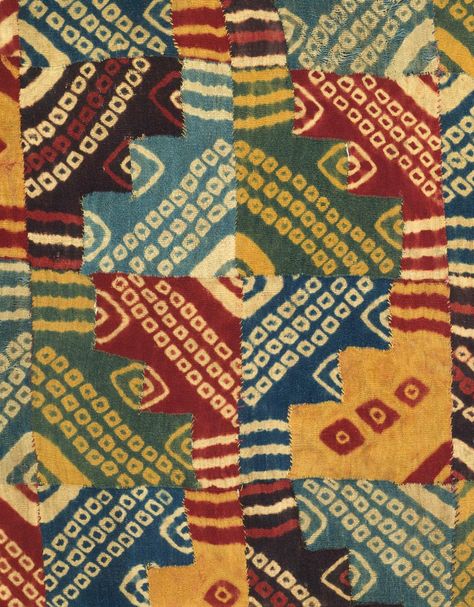 Peruvian Textiles Pattern, Ancient Textiles, Contemporary Installation, Textile History, Peabody Museum, Peruvian Art, Peruvian Textiles, Textile Texture, Indian Textiles