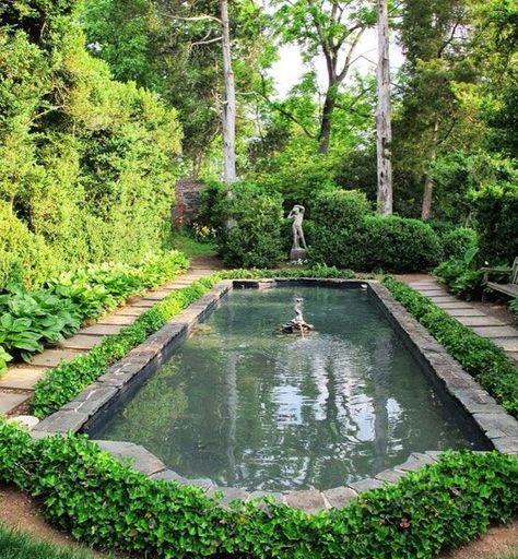 Pool of water Garden Reflecting Pool, Reflection Pool Garden, 1920s Pool, English Pool, Victorian Pool, Reflection Pool, Foliage Wall, Taman Air, Kleiner Pool Design