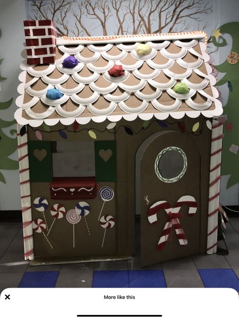 Gingerbread Playhouse, Cardboard Gingerbread House, Candy Decorations Diy, Whimsical Christmas Decor, Christmas Classroom Door, Glam Christmas Decor, Gingerbread Party, Gingerbread Christmas Decor, Christmas Float Ideas