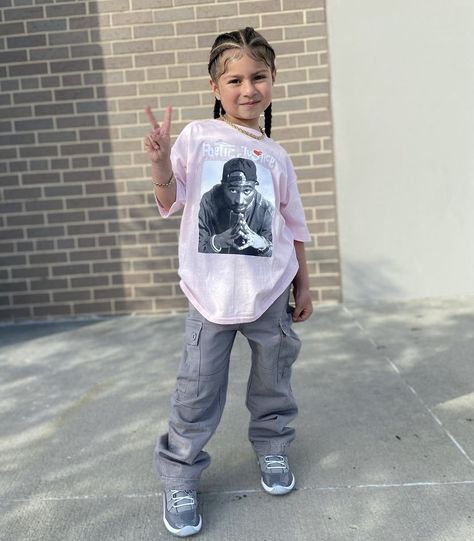 Y2k Kids Outfits, Tomboy Kids, Girl Streetwear Outfit, 2000 Outfits, Magical Childhood, Cultural Background, Girls Streetwear, Toddler Wearing, Trendy Kids Outfits