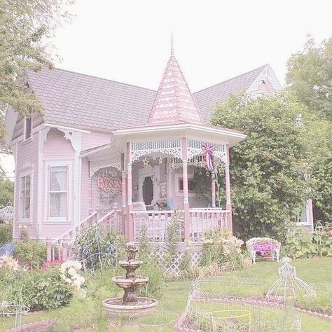 Pink Cottage, Dream Cottage, Pink House, Cute House, Barbie Dream House, Pink Houses, Dream Room Inspiration, Rose Cottage, House Goals