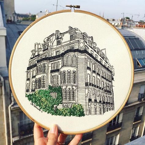 Cityscape Embroidery, Architecture Embroidery, Architectural Embroidery, Embroidered Artwork, Crochet Succulent, Diy Sy, Hand Embroidery Patterns Free, Beginner Embroidery Kit, Contemporary Embroidery