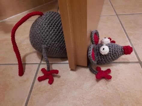 Doorstop Pattern, Woolen Craft, Crochet Toys Free Patterns, Bazaar Crafts, Animal Sewing Patterns, Crochet Animals Free Patterns, Crochet Kitchen, Fun Crochet Projects, Crochet Instructions