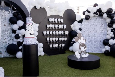 Unique Birthday Backdrop Ideas, Black And White Mickey Mouse Party, Modern Mickey Mouse Birthday, Mickey Mouse Centerpieces, Mickey Baby Showers, Mickey Mouse Birthday Decorations, Mickey First Birthday, Mickey 1st Birthdays, Mickey Mouse Themed Birthday Party