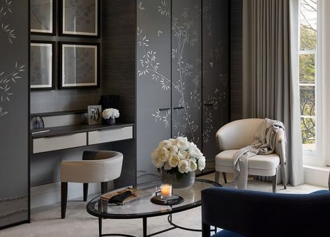 Sophie Paterson Interiors | Portfolio | Luxury Interiors London Sophie Paterson Interiors, Sophie Paterson, Luxurious Interior Design, Interior Decorating Tips, Home Design Floor Plans, Dressing Room Design, Apartment Interior, Interior Design Trends, Best Interior