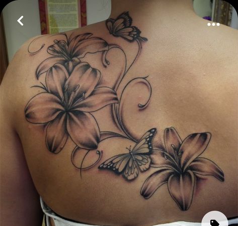 Girl Back Tattoos, Tattoos For Women Flowers, Flower Tattoo Shoulder, Tattoos For Black Skin, Leg Tattoos Women, Pretty Tattoos For Women, Dope Tattoos For Women, Lily Tattoo, Shoulder Tattoos For Women