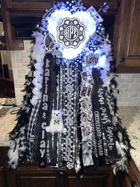 Homecoming Date Ideas, White Homecoming Mum, Asking To Homecoming, Hot Pink Homecoming, Homecoming Dates, Texas Mums, Homecoming Mums Senior, Texas Homecoming Mums, Homecoming Garter