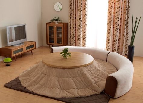 Japanese Home Design, Blankets For Winter, Japanese Room, Japanese Decor, Japanese Interior, Japanese House, Dream House Decor, Futon, Kotatsu Table