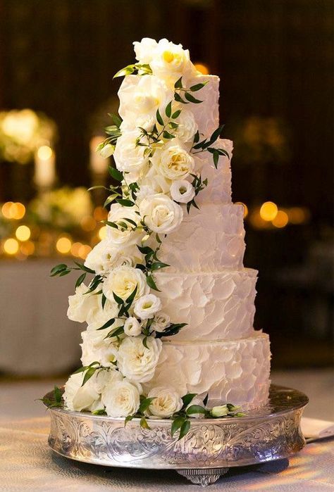 45 Simple, Elegant, Chic Wedding Cakes ❤ simple elegant chic wedding cakes cake with flower cascade Emilia Jane Photography #weddingforward #wedding #bride Flower Cascade, Wedding Cake Simple Elegant, Wedding Cake Centerpieces, Cakes Simple, Wedding Cake Options, Cake Centerpieces, Wedding Cake Pictures, Black Wedding Cakes, Fresh Flower Cake