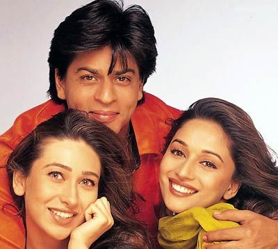 SRK, Madhuri and Karisma - Dil To Pagal Hai (1997) Dil To Pagal Hai, Srk Movies, Best Films, Juhi Chawla, Free Songs, Bollywood Posters, Karisma Kapoor, 90s Bollywood, Make Tutorial