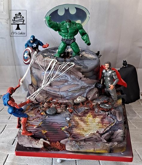 #spiderman #hulk #aptainamerica #thor #batman #marvelcake #superherocake #comicbookcake Thor Cake, Hulk Spiderman, Marvel Cake, Battle Scene, Superhero Cake, Dinosaur Cake, Cake Designs Birthday, Birthday Cakes, Amazing Cakes