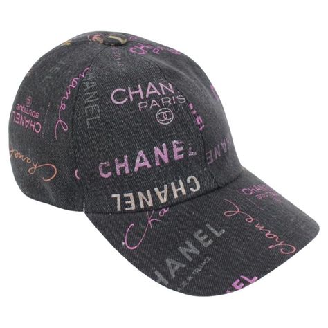 Chanel 22P Black Denim x Pink CC Logo All Over Baseball Cap 98ck323s Made In: Italy Measurements: Length: 7.5" Width: 4.5" Height: 5.75" Circumference: 21.5"-23" OVERALL NEW CONDITION ( 10/10 or N ) Accessories: Box, Tag, Receipt Signs of Wear: Exterior: New Interior: New Handle / Straps: New Corners: New Edges: New Hardware: New Odor: None Chanel Cap, Pink Cc, Chanel Backpack, Chanel Accessories, Accessories Box, Chanel Paris, Berets, Cc Logo, Suitcases