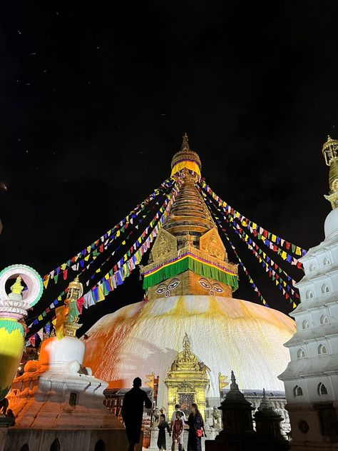 Beauty of Nepal Bouddha Stupa Nepal, Overseas Aesthetic, Stupa Buddha, 2000 Wallpaper, Couple Shadow, Buddha Art Drawing, Scenic Travel, Green Gate, Nepal Travel