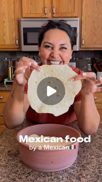 Tortilla Recipe With Lard, Recipes Tortilla, Mexican Tortillas, English Muffin Bread Recipe, Homemade Tortilla Recipe, Easy Mexican Recipes, How To Make Flour, Recipes With Flour Tortillas, How To Make Tortillas