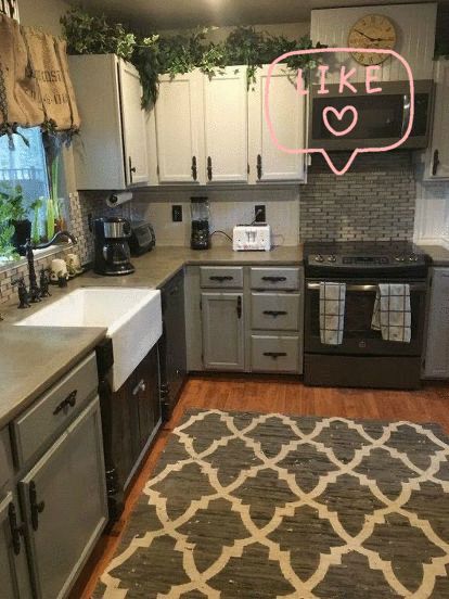 Apartment Kitchens, Small Kitchen Decoration, Diy Kitchen Renovation, Charming Kitchen, Kitchen Remodel Design, Small Kitchen Decor, Small Remodel, Kitchen Concepts, Grey Kitchens