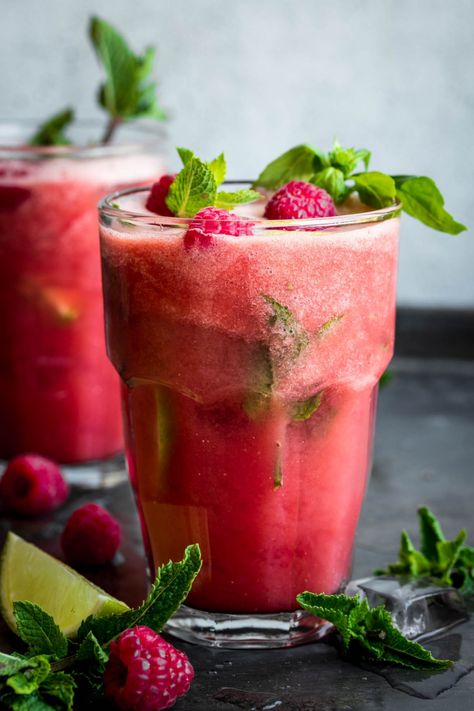 Watermelon Basil, Watermelon Cooler, Smoothie King, Summer Drink Recipes, Refreshing Summer Drinks, Juice Recipe, Summer Drink, Summer Refreshments, Green Juice