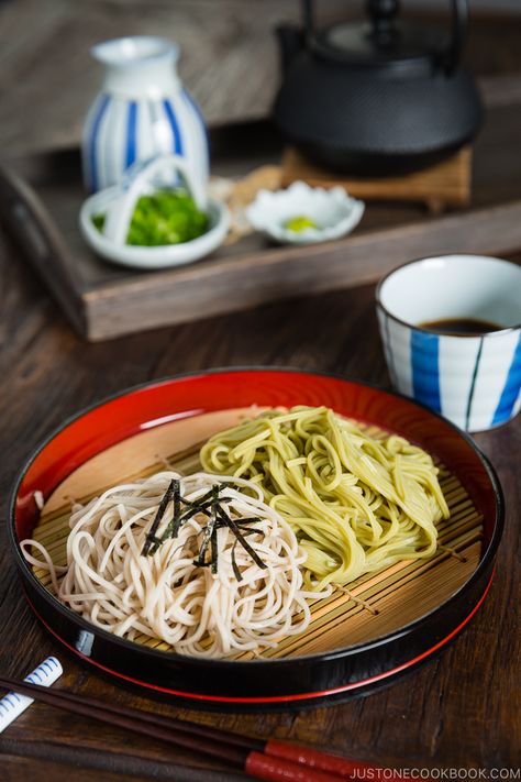 Light & refreshing, this Zaru Soba (Cold Soba Noodles) will be your summer go-to staple. 10-minute is all you need to whip up this delicious noodle dish. #zarusoba #sobanoodle #soba | Easy Japanese Recipes at JustOneCookbook.com Zaru Soba Recipe, Yakimeshi Recipe, Cold Soba Noodles, Zaru Soba, Soba Recipe, Easy Dipping Sauce, Cold Soba, Asian Noodle Dishes, Just One Cookbook