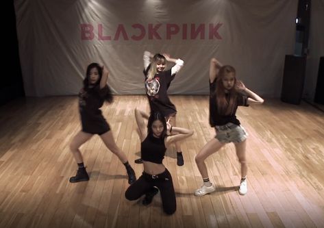 Watch: BLACKPINK Drops “BOOMBAYAH” Dance Practice Video Kpop Dance Practice Aesthetic, Kpop Trainee Aesthetic, Dance Practice Aesthetic, Blackpink Dance Practice Outfits, Boombayah Dance, Blackpink Dance Practice, Kpop Dance Practice, Black Pink Dance, Blackpink Profile