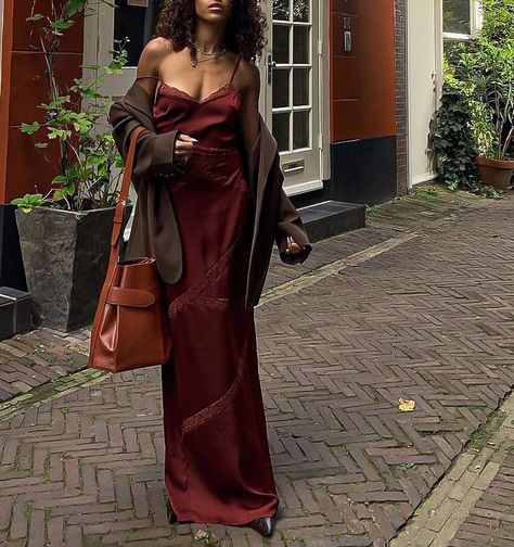 Virgo Venus Outfits Aesthetic, Venus In Virgo Style Aesthetic, Burgundy Summer Outfit, Virgo Venus Fashion, Venus In Virgo Aesthetic Outfit, Virgo In Venus Style, Virgo Venus Style Outfits, Venus In Virgo Style, Virgo Venus Style